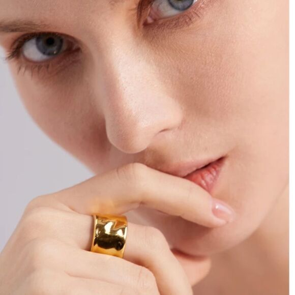 #12 NEW Unique Hammered Gold Chunky Ring - Picture 5 of 11